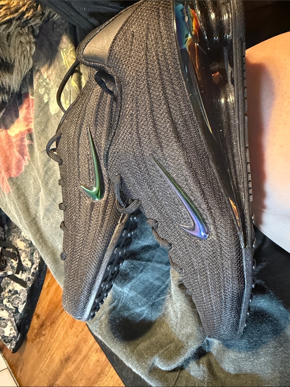Nike Shox Women size 9 Black Oil Slick